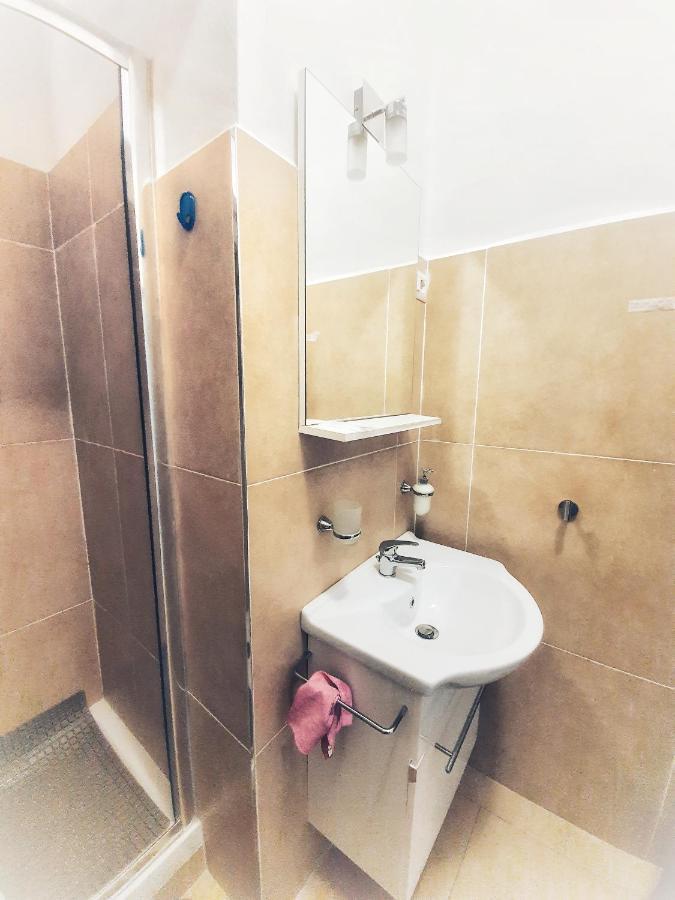 Ccc Matera Short Term Rooms Ccc Bagian luar foto