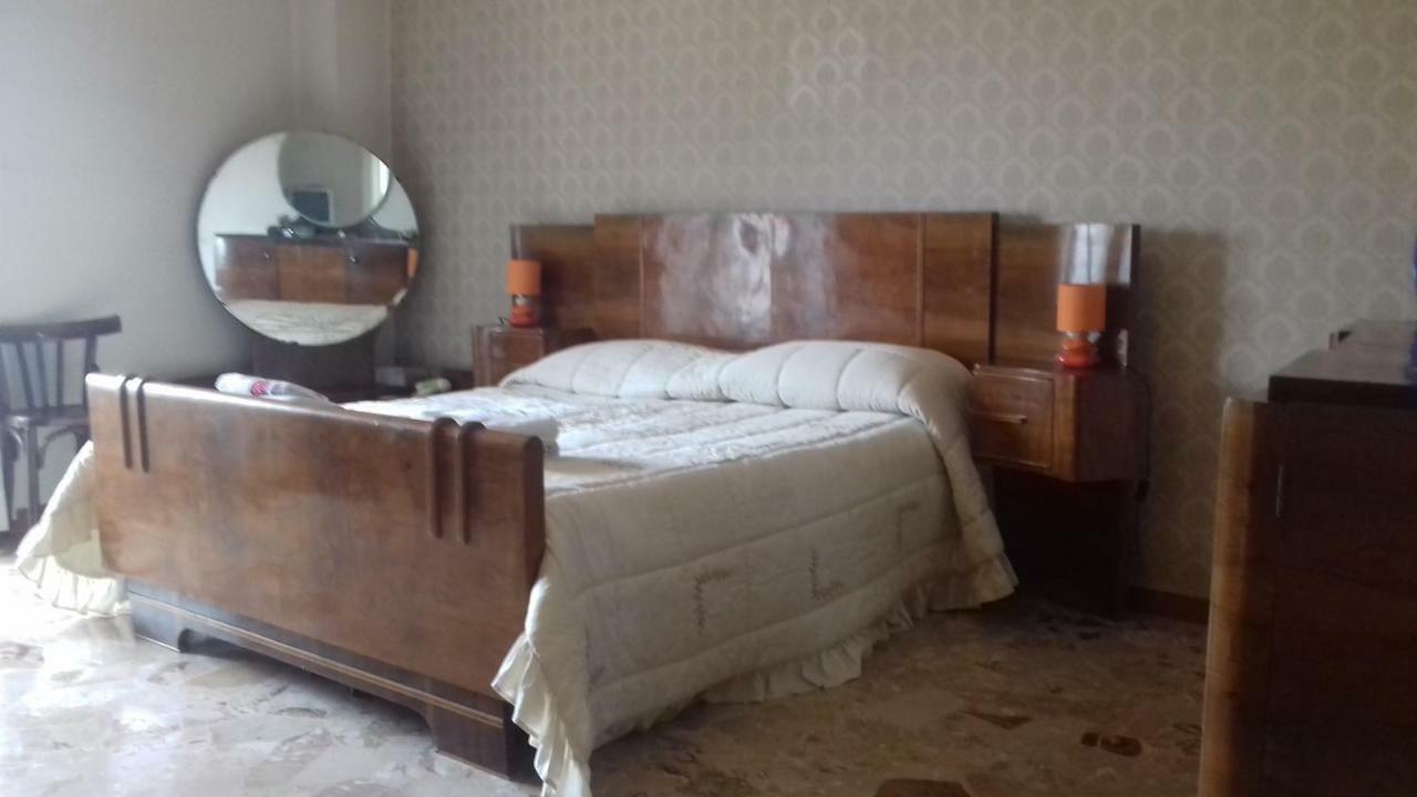 Ccc Matera Short Term Rooms Ccc Bagian luar foto