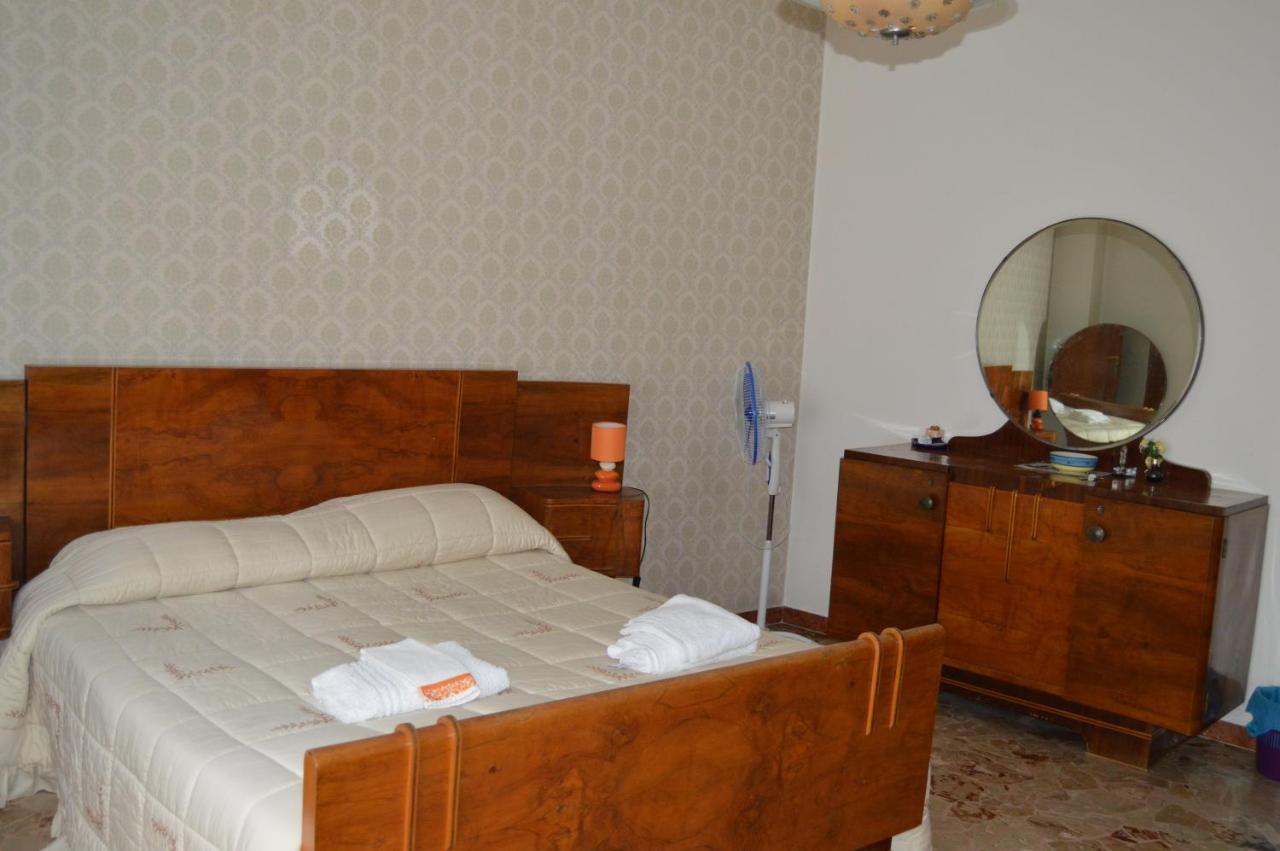 Ccc Matera Short Term Rooms Ccc Bagian luar foto