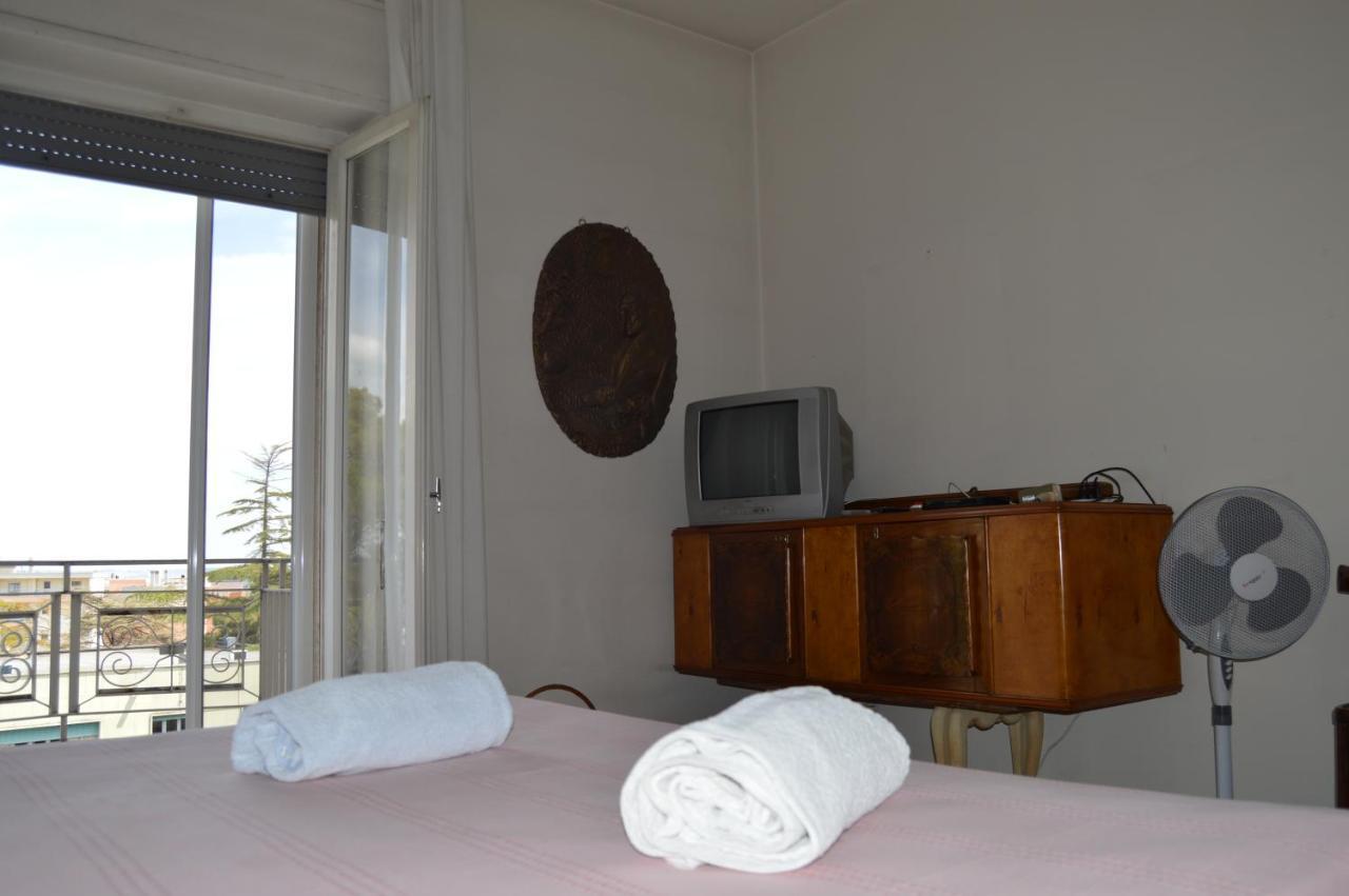 Ccc Matera Short Term Rooms Ccc Bagian luar foto