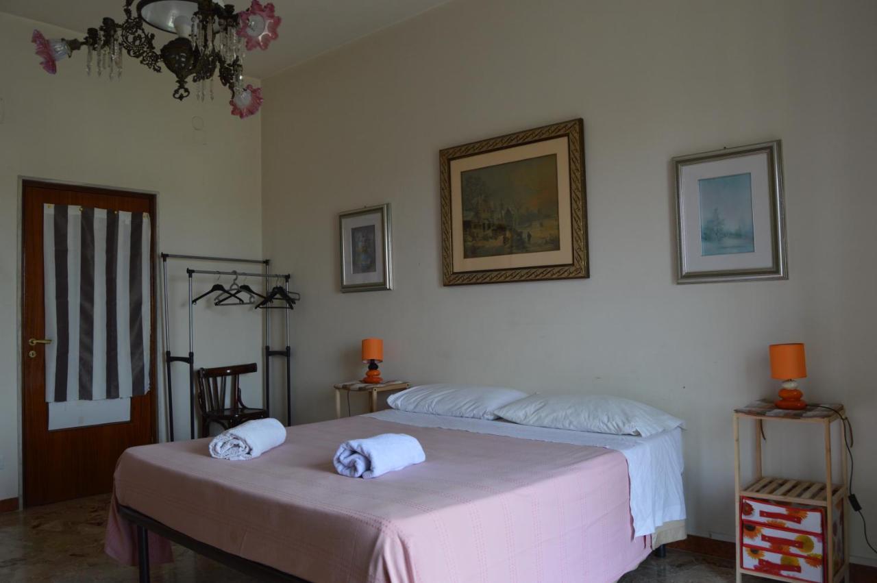 Ccc Matera Short Term Rooms Ccc Bagian luar foto